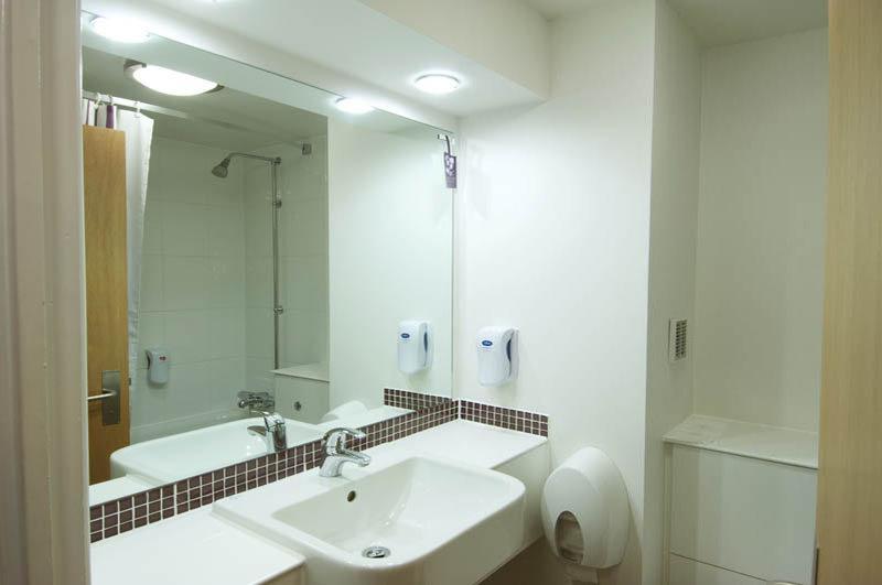 Wateringbury Premier Inn Maidstone מראה חיצוני תמונה